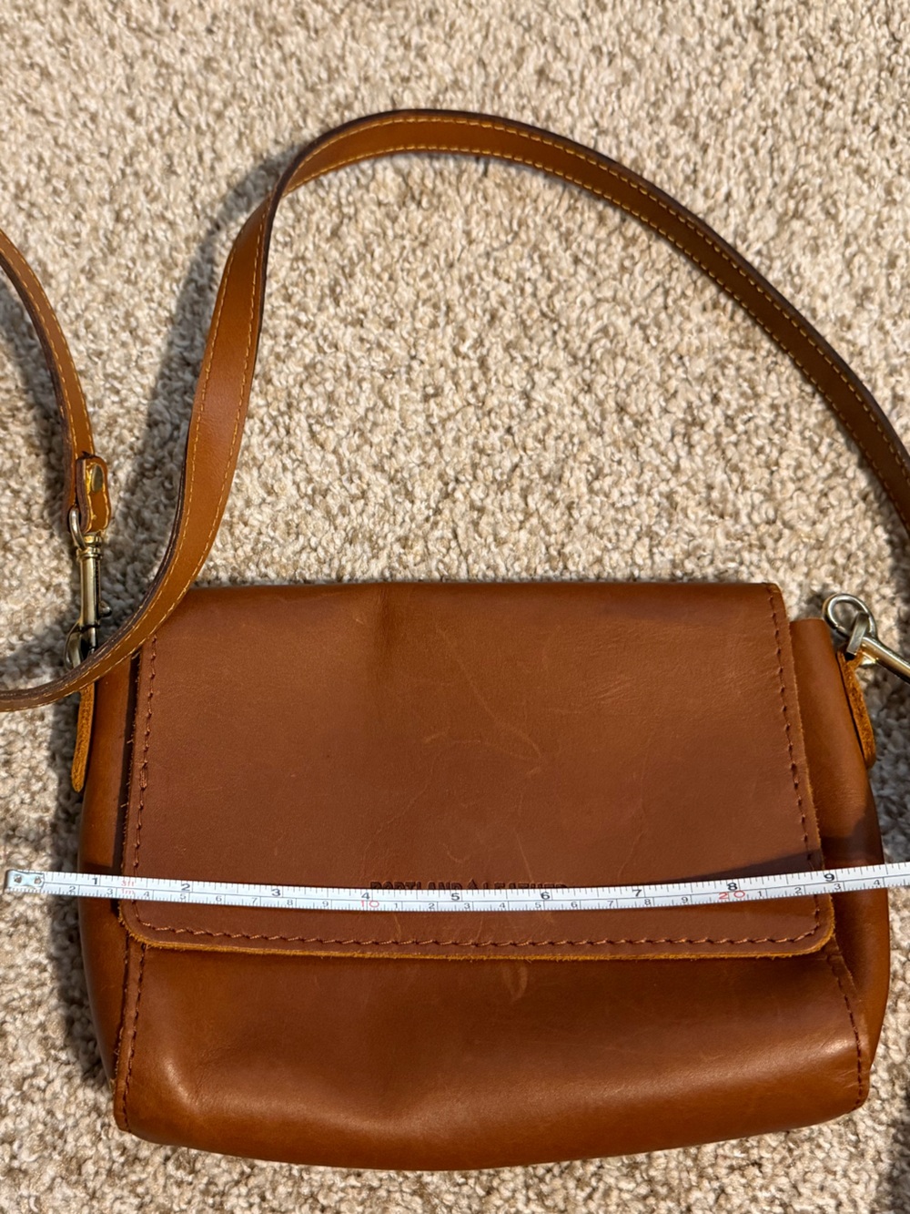 Portland Leather crossbody - Picture 6 of 7